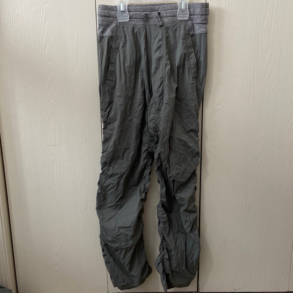 Ivivva Grey Striped Studio Exercise Pants